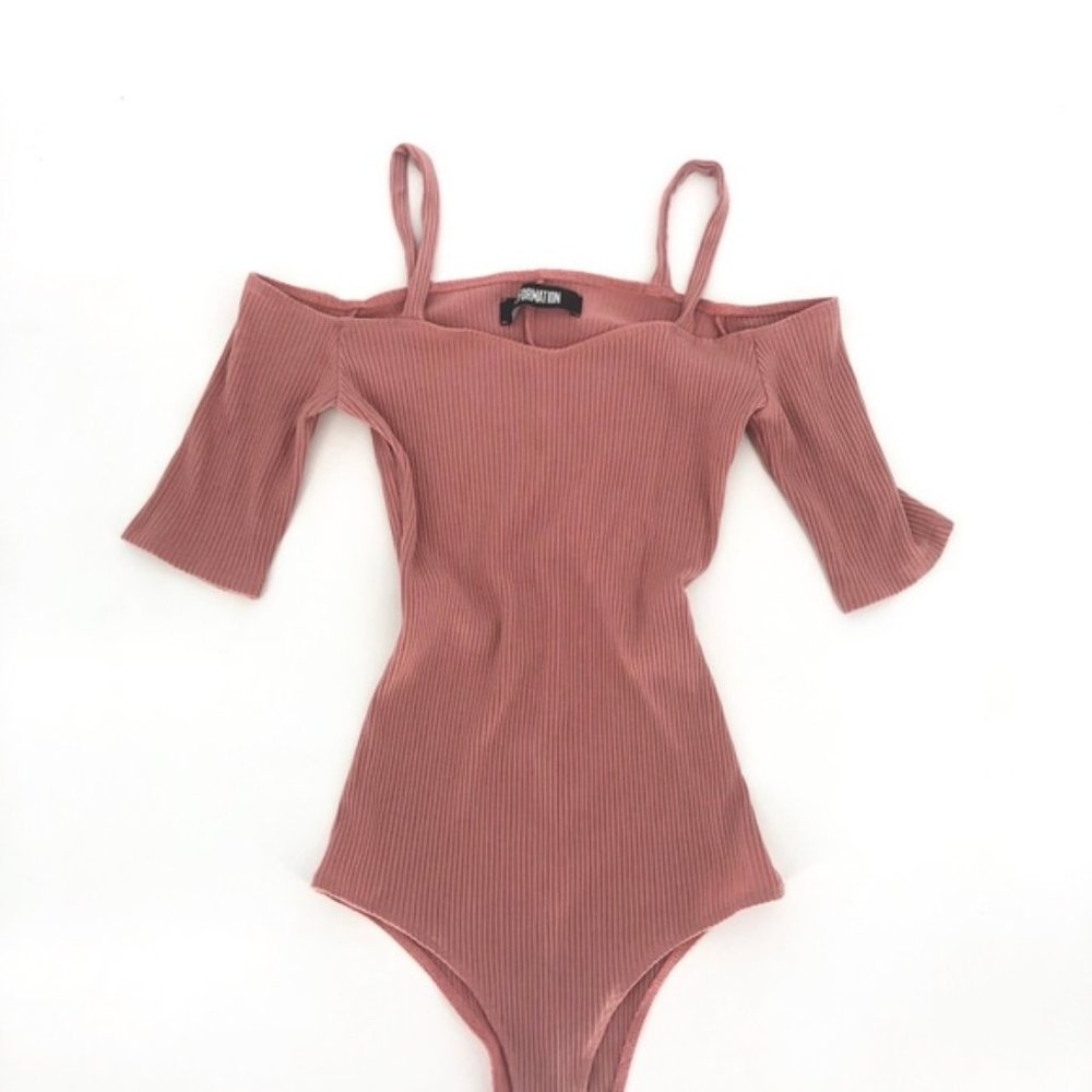 Reformation Alessa Bodysuit in Rosey Med